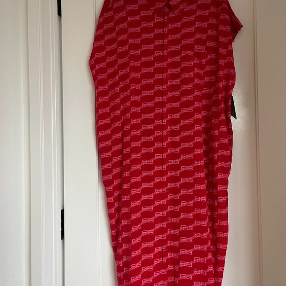 NWT Balenciaga BB Monogram Midi Dress Red Silk Crepe Raw Hem Allover Print Sz 40 - Picture 2 of 12